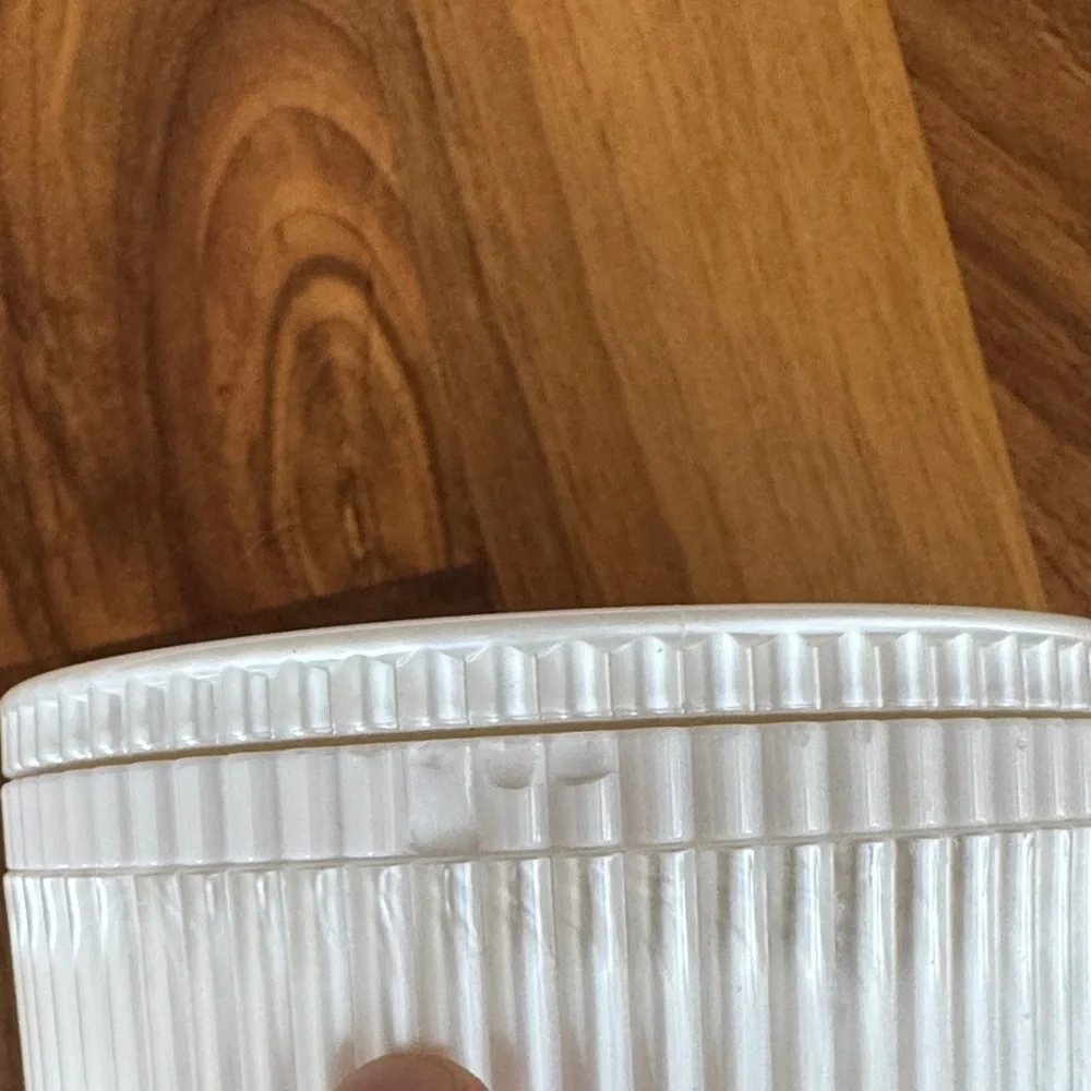 Starbucks pearl white siren scale 24 oz tumbler